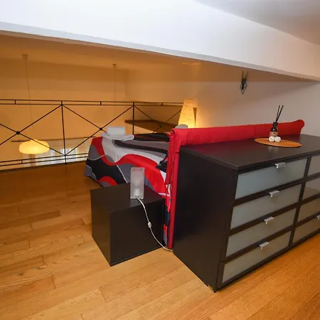 Unesco Loft With Frescoed Entrance Apartment *