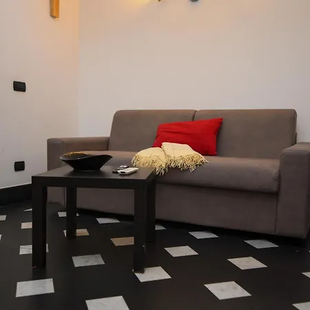 Unesco Loft With Frescoed Entrance Apartment *